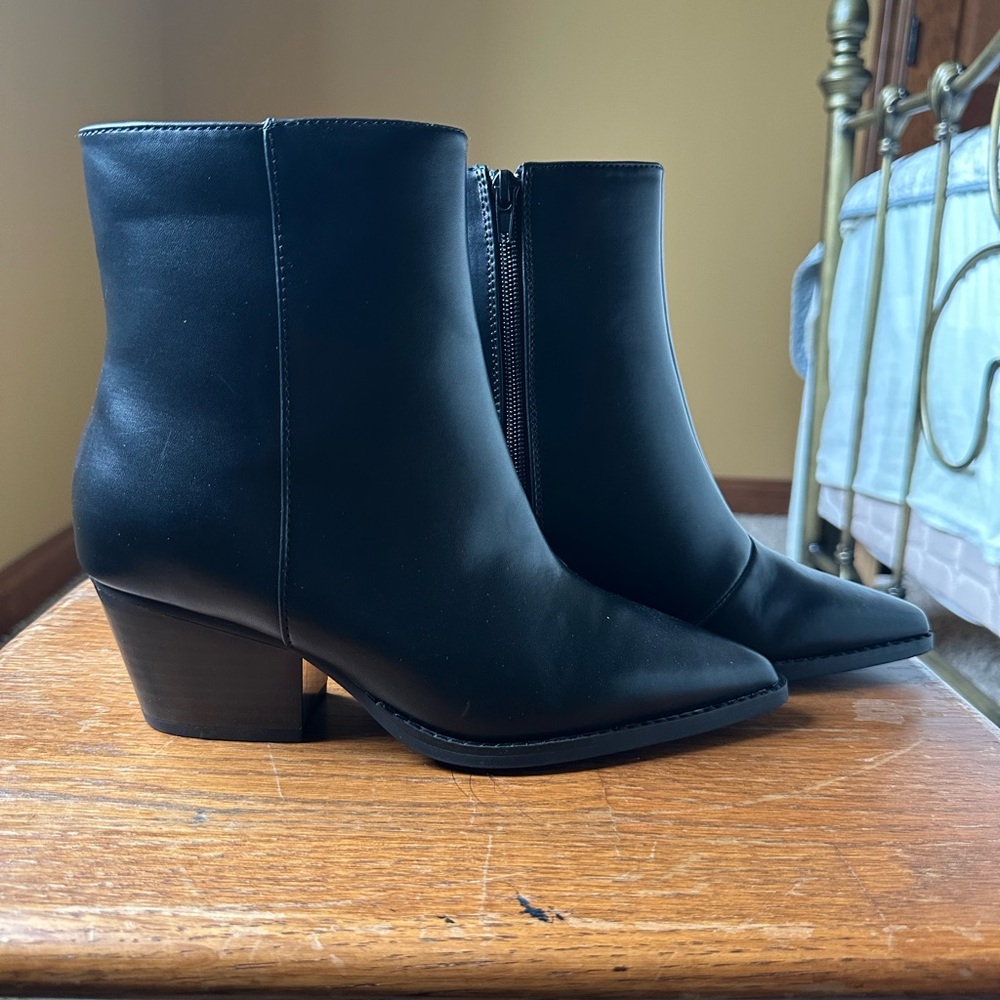 Boohoo Black Ankle Booties